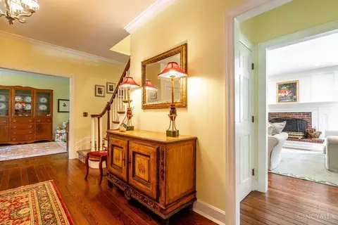 Entry Way - 448 Bishopsbridge Dr, Cincinnati, OH 45255 photo 2 of 2