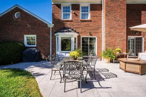 Exterior - 448 Bishopsbridge Dr, Cincinnati, OH 45255 photo 7 of 8