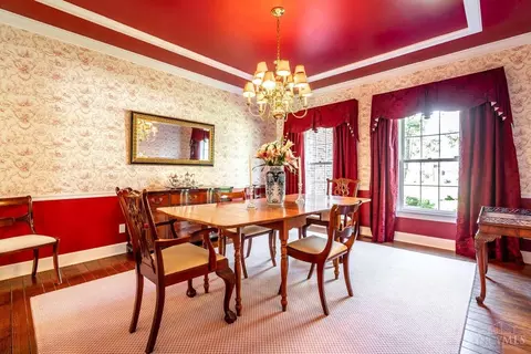 Dining - 448 Bishopsbridge Dr, Cincinnati, OH 45255 photo 2 of 3