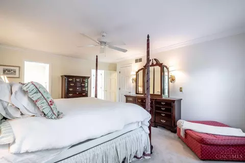 Bedroom - 448 Bishopsbridge Dr, Cincinnati, OH 45255 photo 2 of 9