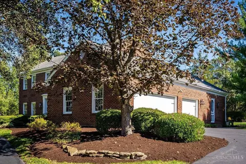 Exterior - 448 Bishopsbridge Dr, Cincinnati, OH 45255 photo 3 of 8