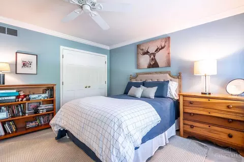 Bedroom - 448 Bishopsbridge Dr, Cincinnati, OH 45255 photo 5 of 9