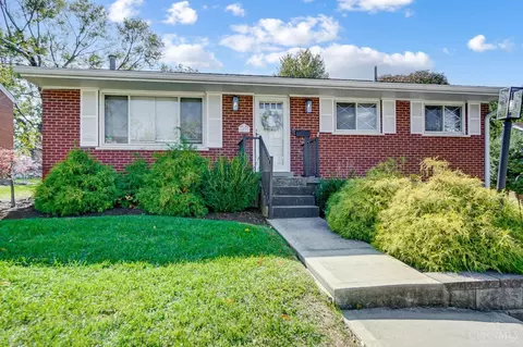 6039 Bearcat Dr, Cincinnati, OH 45248