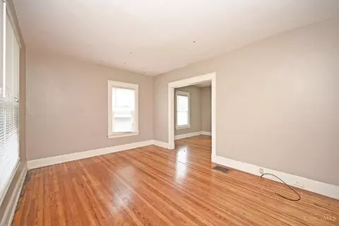 2632 Cora Ave, Cincinnati, OH 45211 photo 7