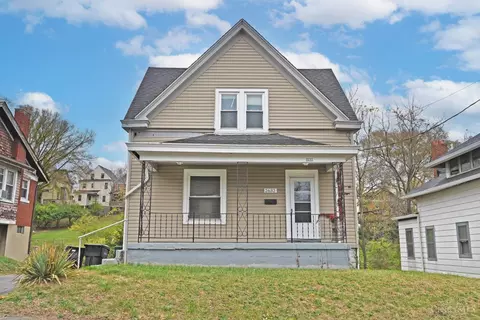 2632 Cora Ave, Cincinnati, OH 45211