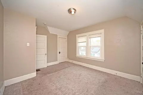 2632 Cora Ave, Cincinnati, OH 45211 photo 26