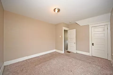2632 Cora Ave, Cincinnati, OH 45211 photo 27