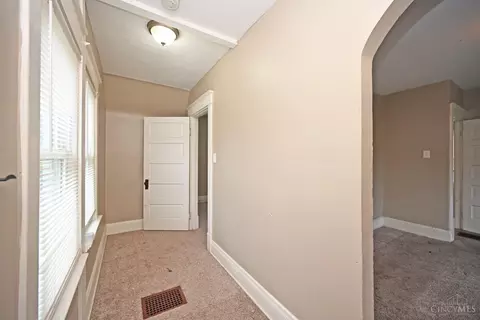 2632 Cora Ave, Cincinnati, OH 45211 photo 25