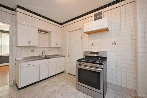 Kitchen - 4922 Ralph Ave, Cincinnati, OH 45238 photo 1 of 4