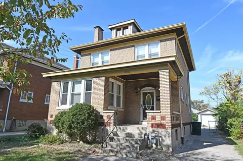 Exterior - 4922 Ralph Ave, Cincinnati, OH 45238 photo 3 of 9
