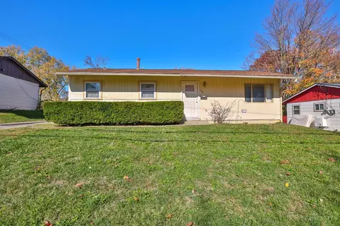 2542 Adams Rd, Cincinnati, OH 45231 photo 2