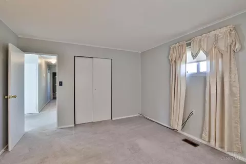 2542 Adams Rd, Cincinnati, OH 45231 photo 12