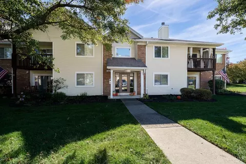 1400 Lake Pointe Way #6, Centerville, OH 45459