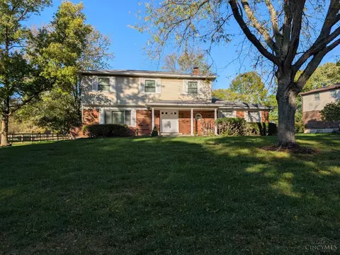 3250 Turgot Cir, Evendale, OH 45241