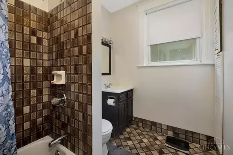 1268 Sunset Ave, Cincinnati, OH 45205 photo 17