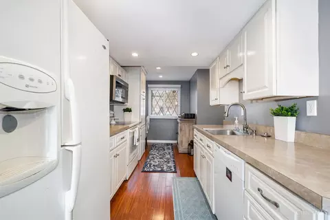 499 Halifax Cir, Cincinnati, OH 45244 photo 9