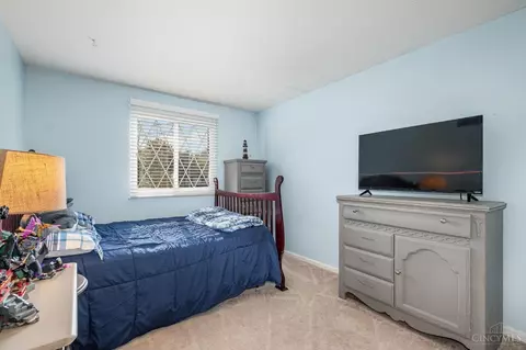 499 Halifax Cir, Cincinnati, OH 45244 photo 16