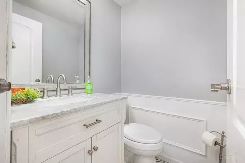 499 Halifax Cir, Cincinnati, OH 45244 photo 12
