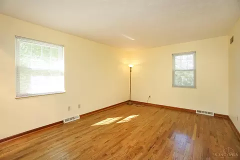 515 Lang Rd, Cincinnati, OH 45244 photo 10