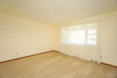 515 Lang Rd, Cincinnati, OH 45244 photo 19