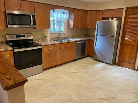 515 Lang Rd, Cincinnati, OH 45244 photo 5