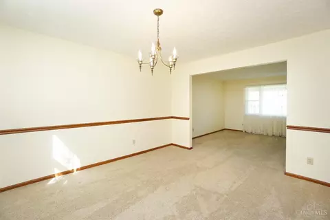 515 Lang Rd, Cincinnati, OH 45244 photo 24