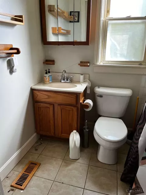 1798 Pulte St, Cincinnati, OH 45225 photo 8
