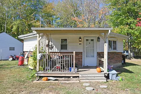 41 Amberly Dr, Georgetown, OH 45121 photo 2