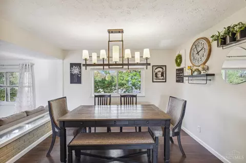 Dining - 4306 Eaglepoint Ct, Cincinnati, OH 45238 photo 2 of 3