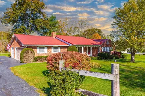 73 Biddle Ln, Seaman, OH 45679