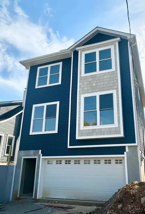 6023 Roe St, Cincinnati, OH 45227