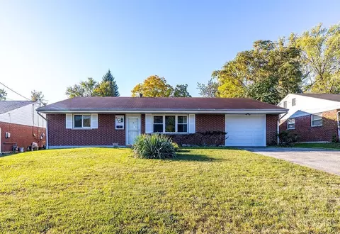 1249 Crescentville Rd, Springdale, OH 45246