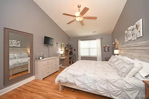 Bedroom - 5 Andover Dr, Springboro, OH 45066 photo 2 of 11