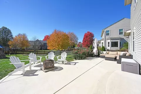 Exterior - 5 Andover Dr, Springboro, OH 45066 photo 7 of 13