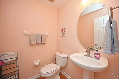 Bath - 5 Andover Dr, Springboro, OH 45066 photo 1 of 6