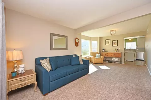 Living - 5 Andover Dr, Springboro, OH 45066 photo 1 of 10