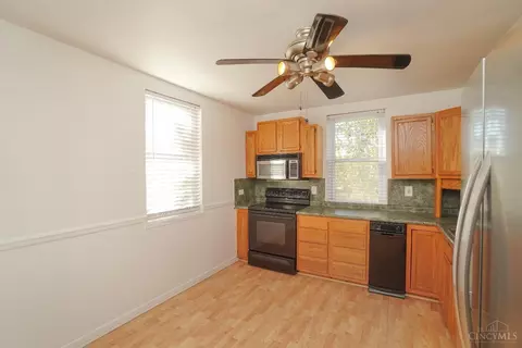 51 Burley Cir, Greenhills, OH 45218 photo 17