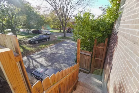51 Burley Cir, Greenhills, OH 45218 photo 10