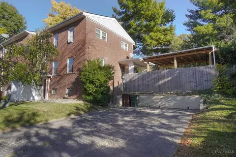 51 Burley Cir, Greenhills, OH 45218 photo 8