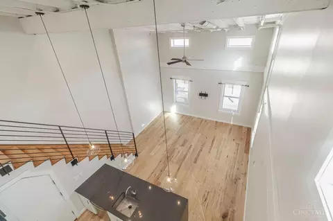 Living - 1233 Walnut St, Cincinnati, OH 45202 photo 5 of 5