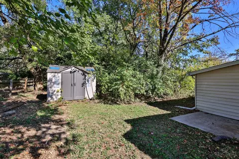 Exterior - 124 Carr St, Blanchester, OH 45107 photo 5 of 6