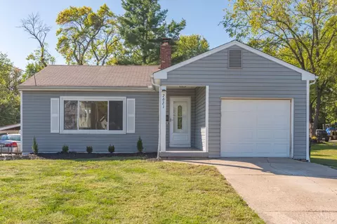 7621 Seward Ave, Mount Healthy, OH 45231