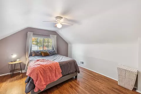 1027 Harbury Dr, Cincinnati, OH 45224 photo 12