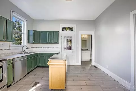 Kitchen - 432 Third St, Hamilton, OH 45011 photo 1 of 4