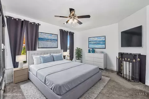 Bedroom - 432 Third St, Hamilton, OH 45011 photo 7 of 8
