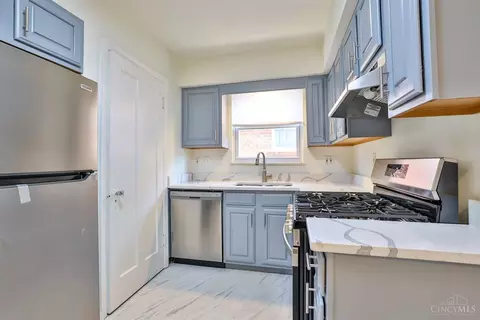 Kitchen - 6842 Roe St, Cincinnati, OH 45227 photo 1 of 1