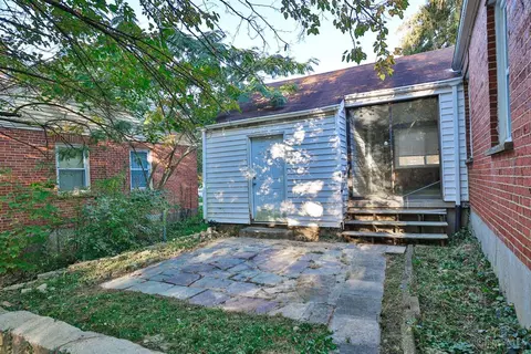 Exterior - 19 Damon Rd, Greenhills, OH 45218 photo 3 of 6
