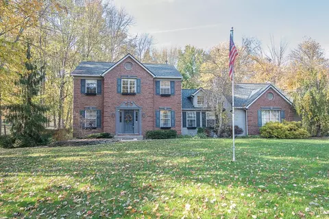 3721 Chestnut Way, Amelia, OH 45102