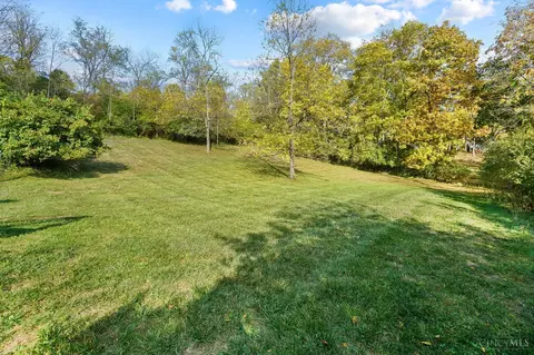 Exterior - 79 Old Kellogg Rd, Cincinnati, OH 45255 photo 7 of 8