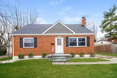 10537 Thornview Dr, Sharonville, OH 45241